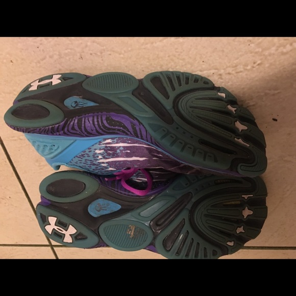 Under Armour Sneakers - Picture 5 of 7